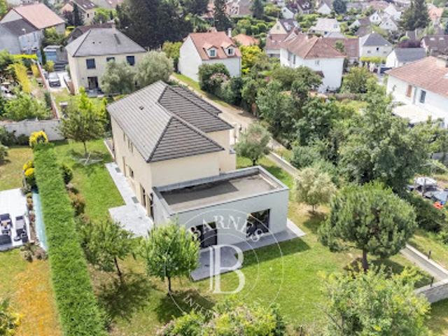Vente Maison 10 pièces 220.48 m2 Triel sur Seine