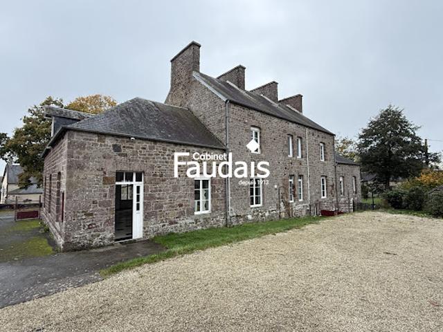 Vente Maison 10 pièces 220 m2 Bourgvallées