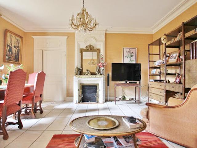 Vente Maison 10 pièces 220 m2 Brion près Thouet