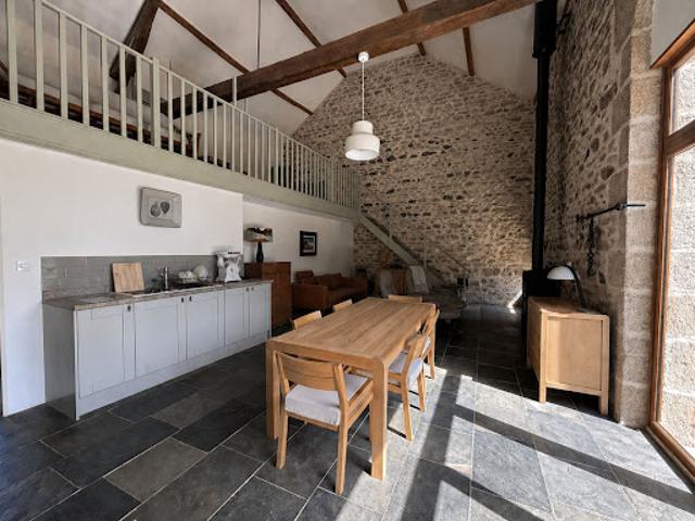 Vente Maison 10 pièces 220 m2 Clugnat