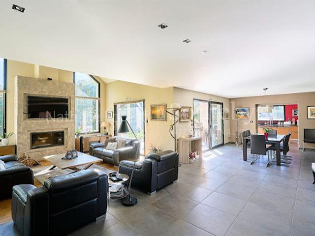 Vente Maison 10 pièces 220 m2 Mérignies