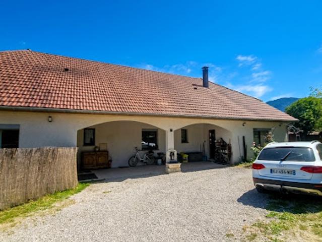 Vente Maison 10 pièces 220 m2 Saint Martin de Clelles