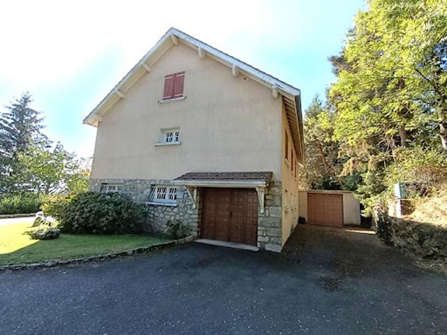 Vente Maison 10 pièces 220 m2 Soleymieux