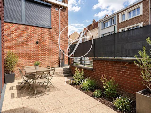 Vente Maison 10 pièces 221.4 m2 Lille