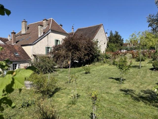 Vente Maison 10 pièces 221.25 m2 Epineuil