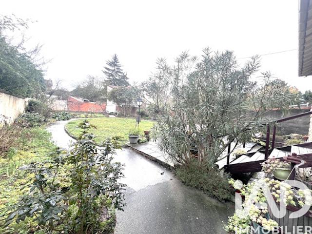 Vente Maison 10 pièces 222 m2 Villeneuve le Roi
