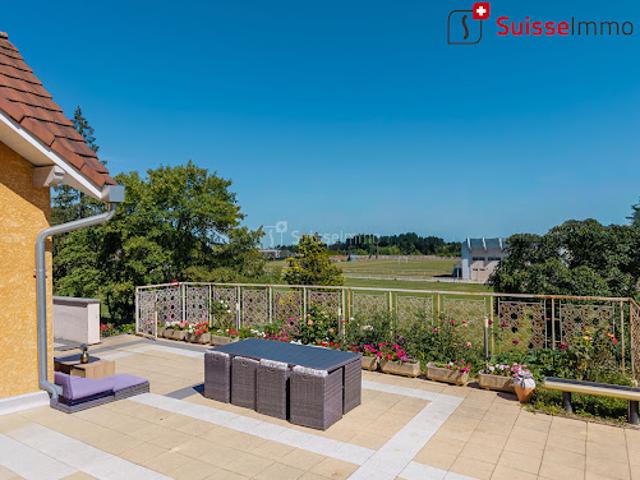 Vente Maison 10 pièces 222 m2 Montbeliard