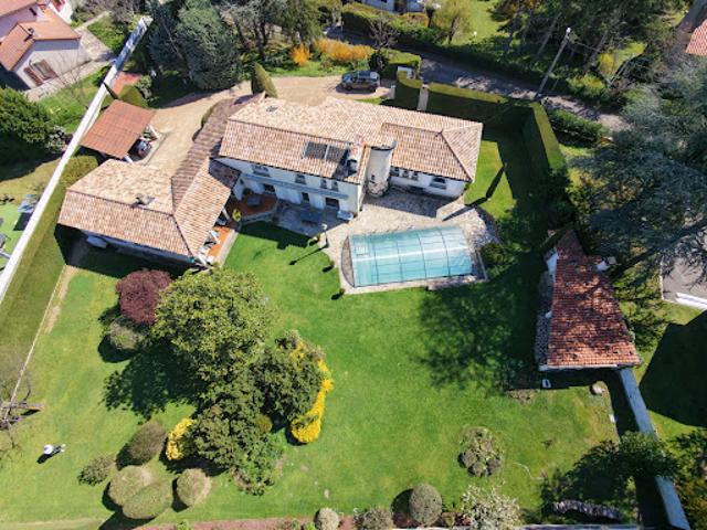 Vente Maison 10 pièces 222 m2 Saint Chamond