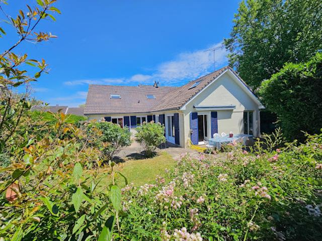 Vente Maison 10 pièces 227 m2 Ballainvilliers