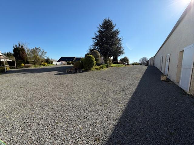 Vente Maison 10 pièces 224 m2 Saint Sauveur Villages