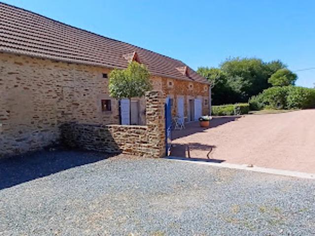Vente Maison 10 pièces 225 m2 Boussac Bourg