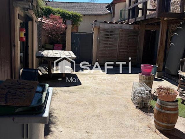 Vente Maison 10 pièces 225 m2 Chevrieres