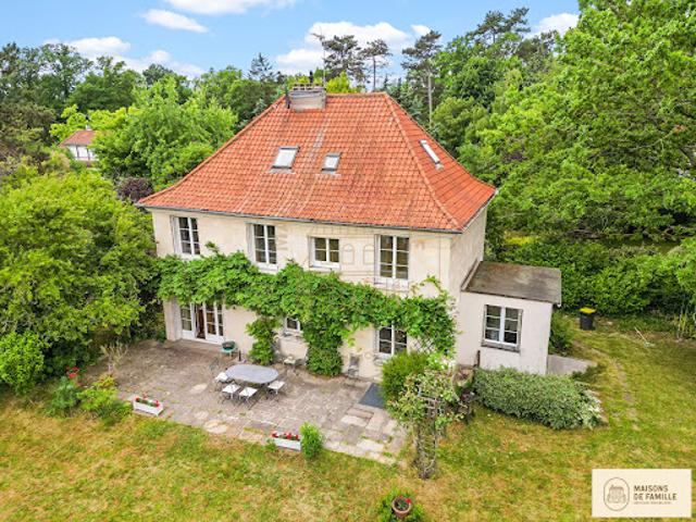 Vente Maison 10 pièces 225 m2 La Celle Saint Cloud