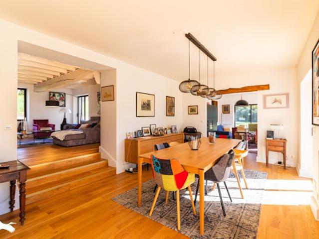 Vente Maison 10 pièces 225 m2 Sainte Colombe en Bruilhois