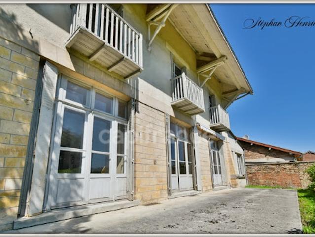 Vente Maison 10 pièces 228 m2 Vouziers