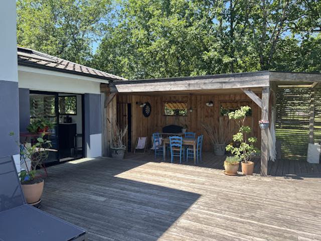 Vente Maison 10 pièces 228 m2 Blanquefort