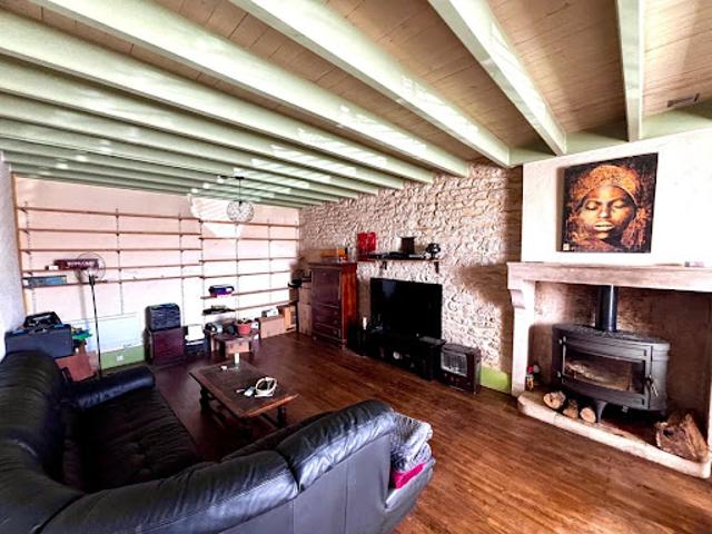 Vente Maison 10 pièces 228 m2 Paizay le Chapt