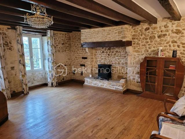Vente Maison 10 pièces 229 m2 Pamproux