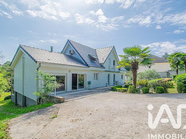 Vente Maison 10 pièces 233 m2 Ussac