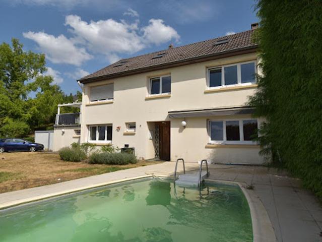Vente Maison 10 pièces 233 m2 Jouy aux Arches