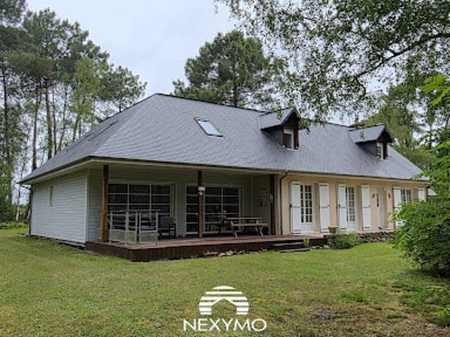 Vente Maison 10 pièces 233 m2 Ruaudin