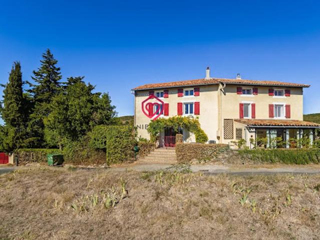 Vente Maison 10 pièces 230 m2 Tréziers