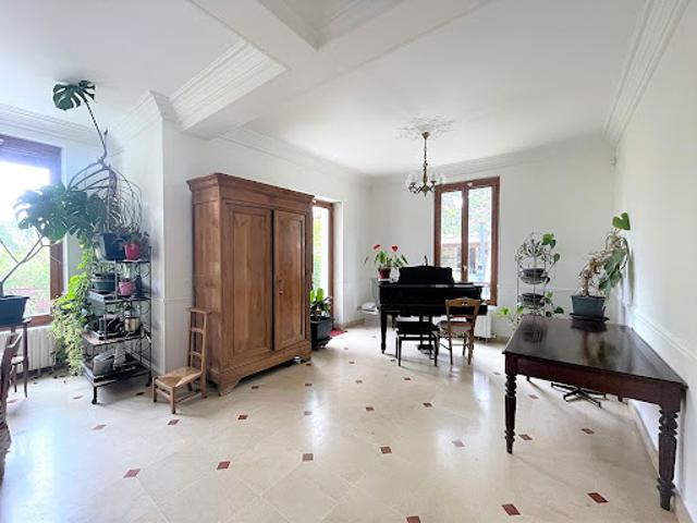 Vente Maison 10 pièces 230 m2 Beauchamp