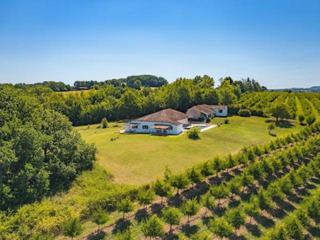 Vente Maison 10 pièces 232 m2 La Sauvetat sur Lède