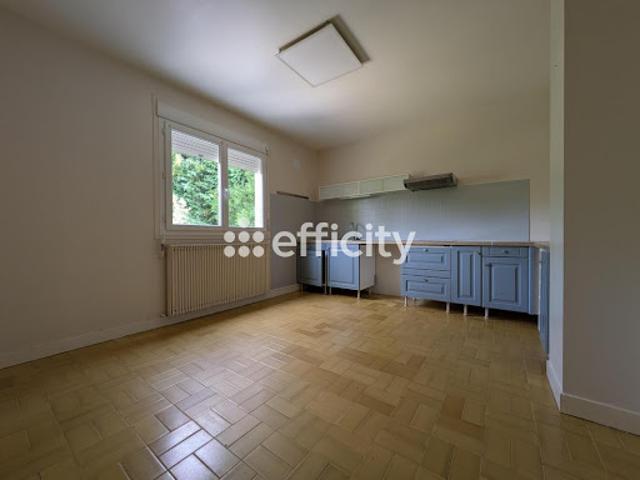 Vente Maison 10 pièces 237 m2 Chaptelat
