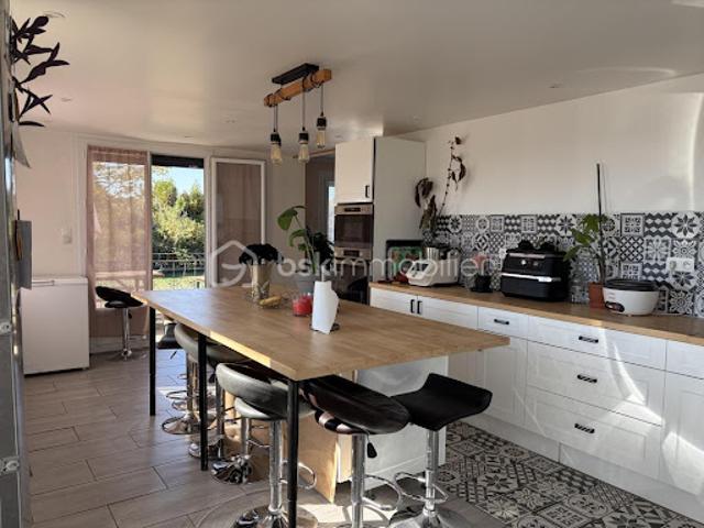 Vente Maison 10 pièces 234 m2 Cézy