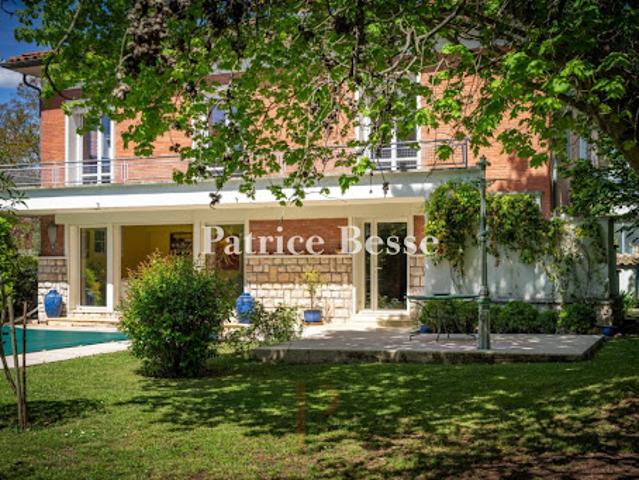 Vente Maison 10 pièces 238 m2 Toulouse