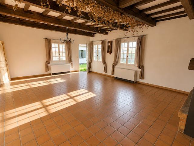 Vente Maison 10 pièces 239 m2 Yzeux