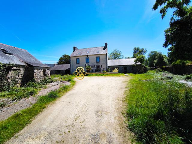 Vente Maison de maître 10 pièces 239 m2 La Martyre