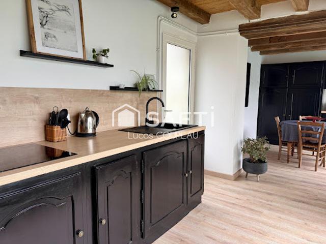 Vente Maison 10 pièces 239 m2 Soulaire et Bourg