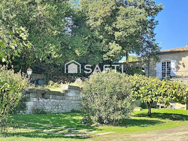 Vente Maison 10 pièces 343 m2 Castillon la Bataille