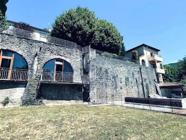 Vente Maison 10 pièces 340 m2 Amberieu en bugey