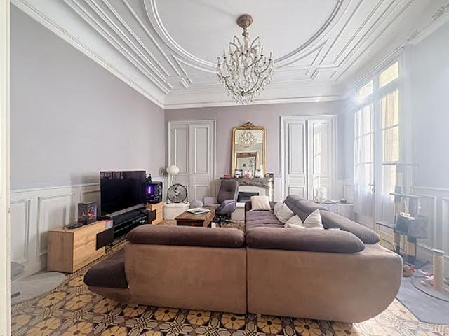 Vente Maison 10 pièces 353 m2 Lespignan