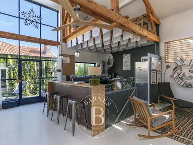 Vente Maison 10 pièces 350 m2 Vanves