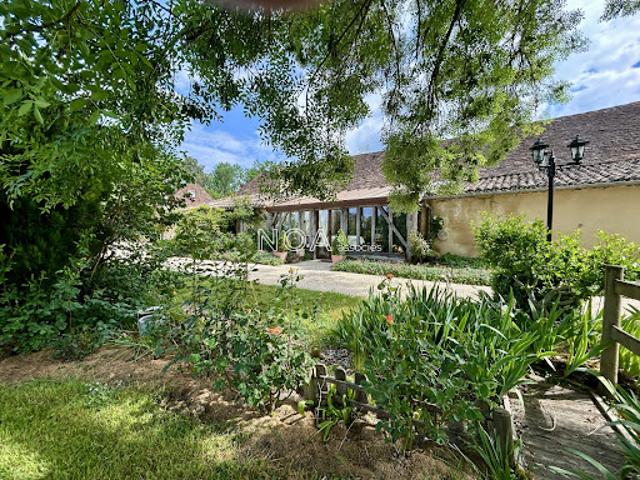 Vente Maison 10 pièces 364 m2 Saint Méard de Gurçon