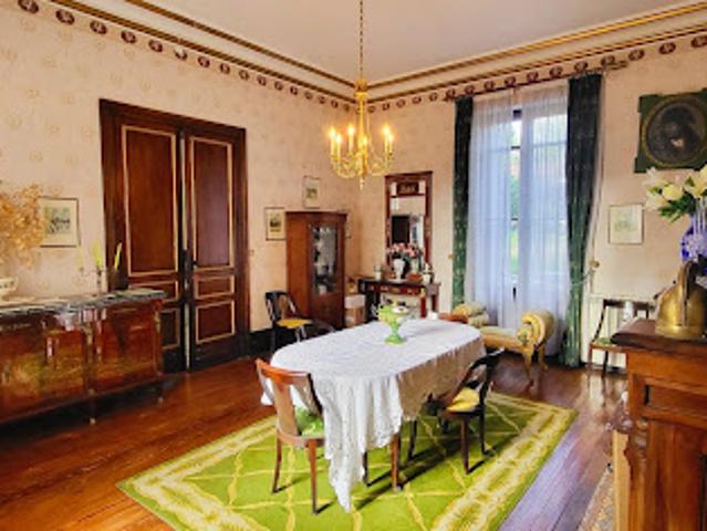 Vente Maison 10 pièces 365 m2 Astaffort