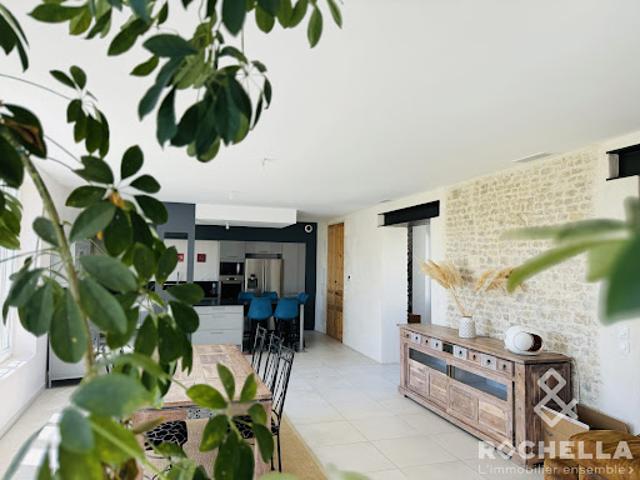 Vente Maison 10 pièces 365 m2 Puilboreau