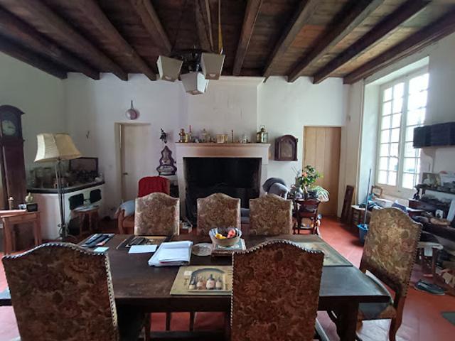 Vente Maison 10 pièces 368.51 m2 Saint Pierre d'Amilly