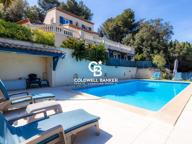 Vente Maison 10 pièces 368 m2 Saint Laurent du Var
