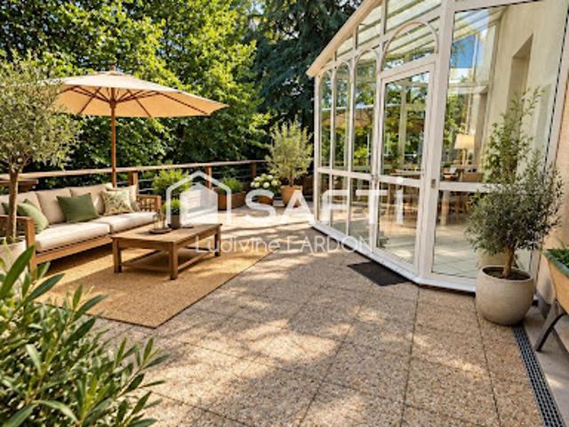 Vente Maison 7 pièces 379 m2 Saint Etienne