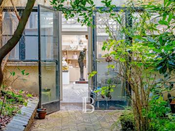 Vente Maison 10 pièces 380.65 m2 Paris 14ème