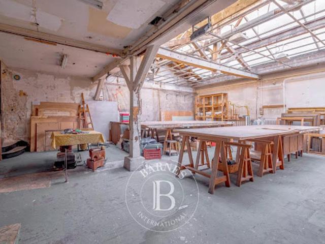 Vente Maison 10 pièces 380.65 m2 Paris 14ème