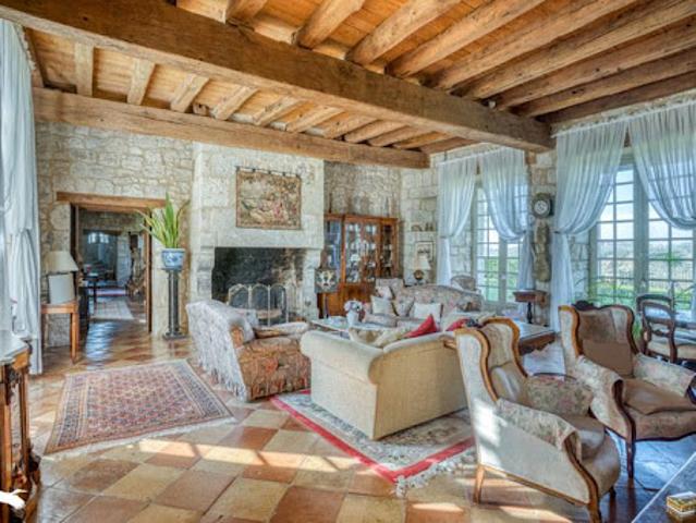 Vente Maison 10 pièces 380 m2 Saint Sernin