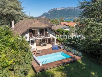 Vente Maison 10 pièces 380 m2 Sevrier