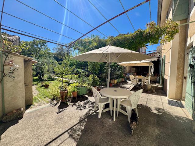 Vente Maison 10 pièces 399 m2 Céreste