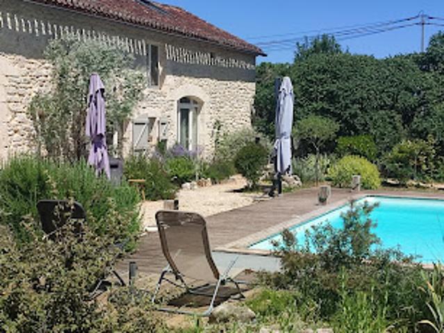 Vente Maison 10 pièces 300 m2 Esclauzels